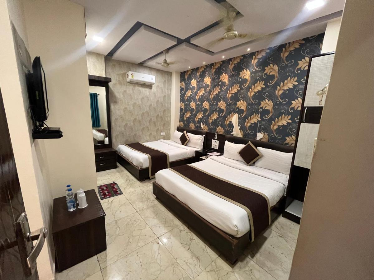 Hotel Raj Vilas Udaipur Exterior photo