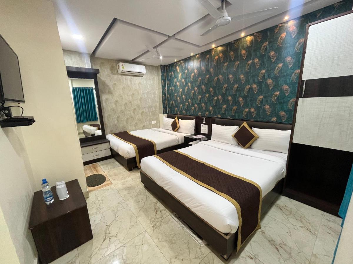 Hotel Raj Vilas Udaipur Exterior photo